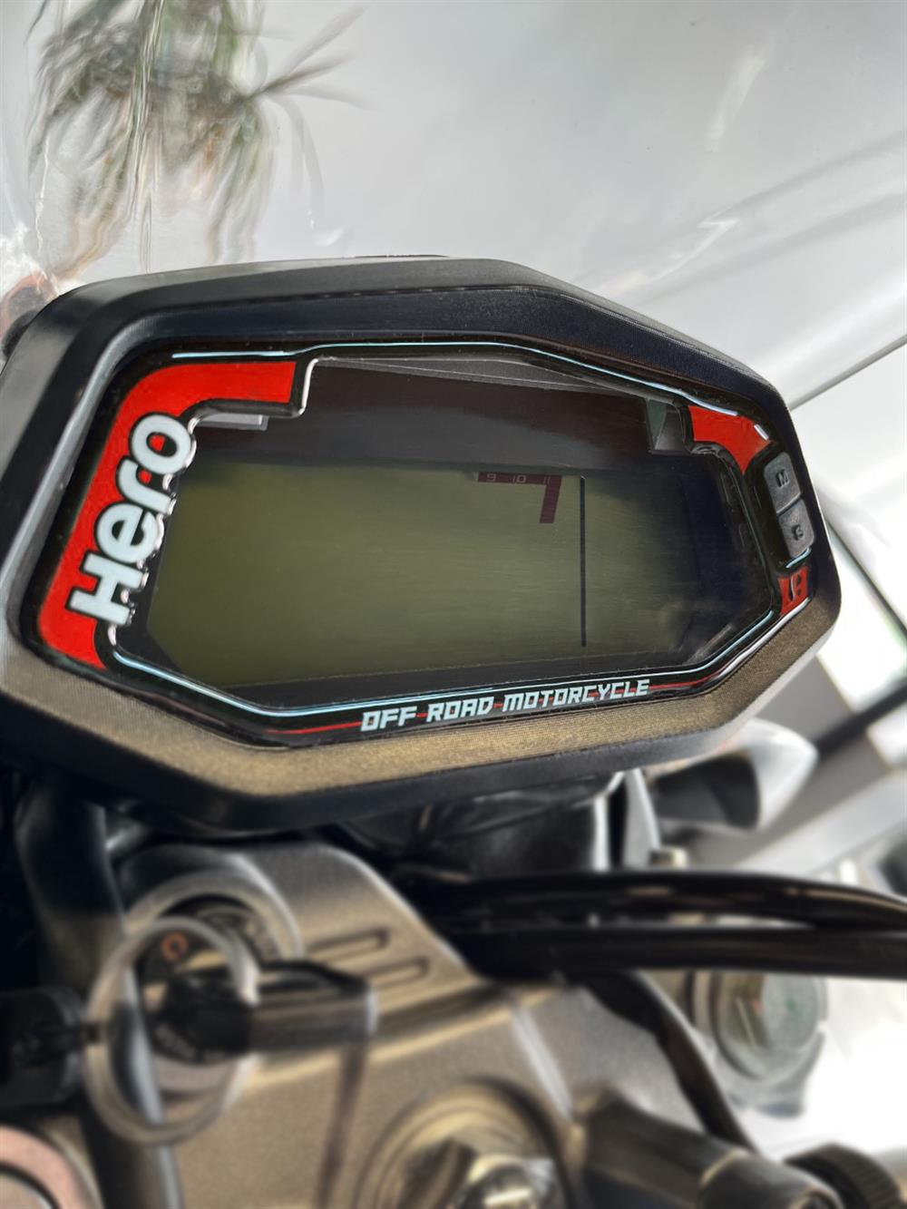 Hero Xpulse Kırmızı Gidon ve Gösterge Pad Sticker