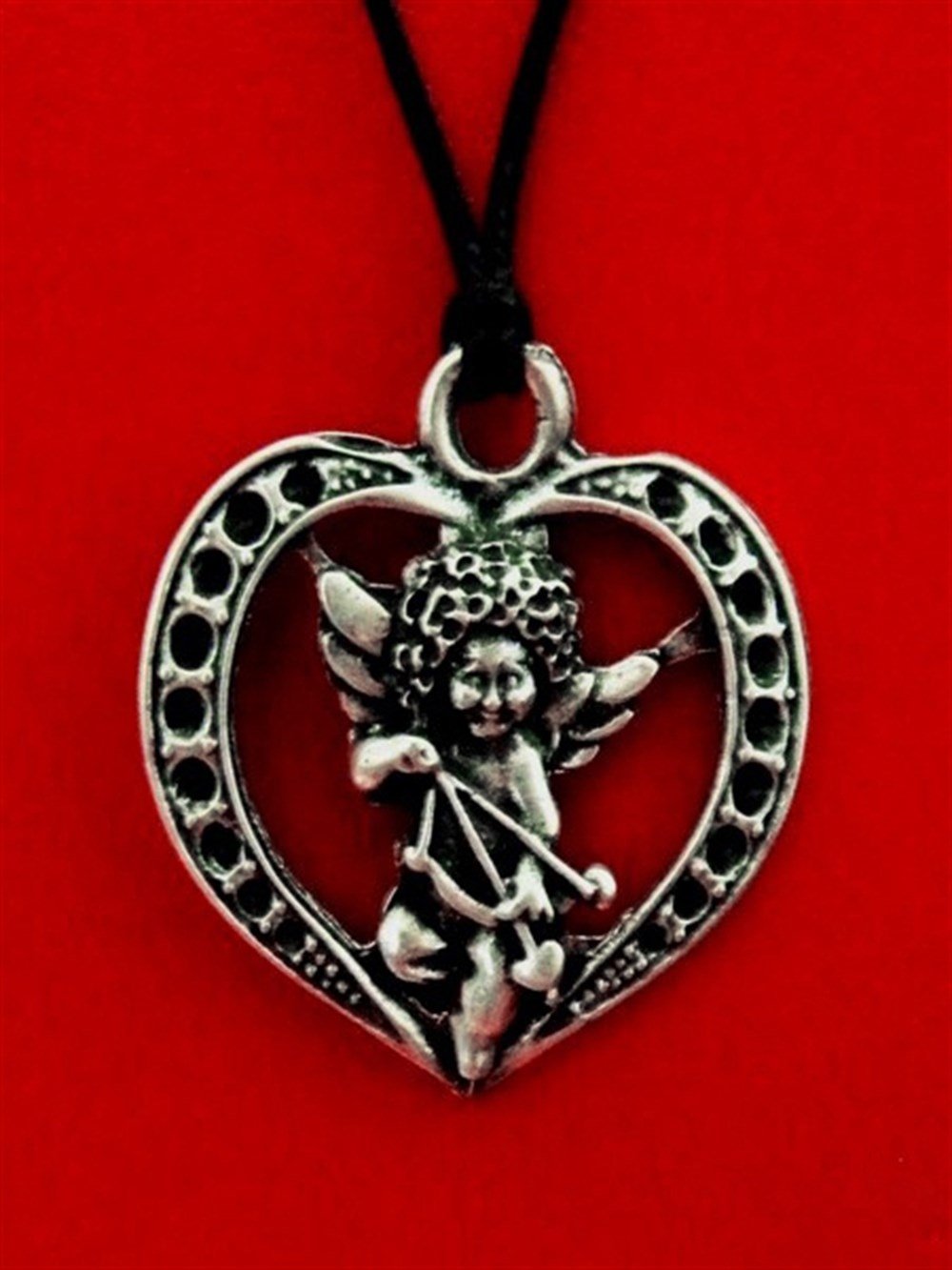 Melek Figürlü Kolye