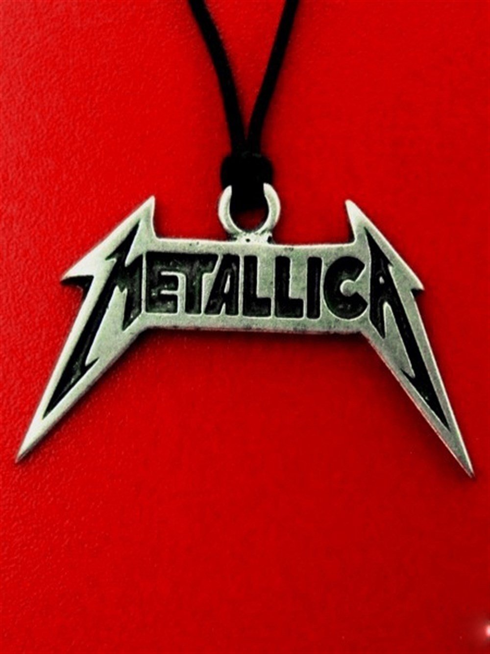 Metalica Yazılı Kolye