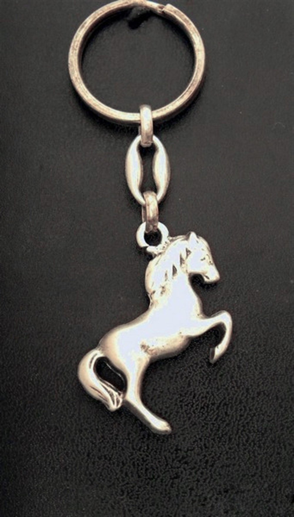 Şahlanmış At Anahtarlık