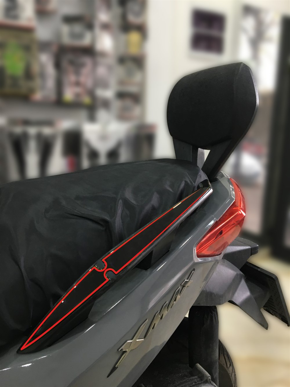 Yamaha Xmax 250 2014-2017 Kuyruk Koruyucu Pad Siyah Kırmızı