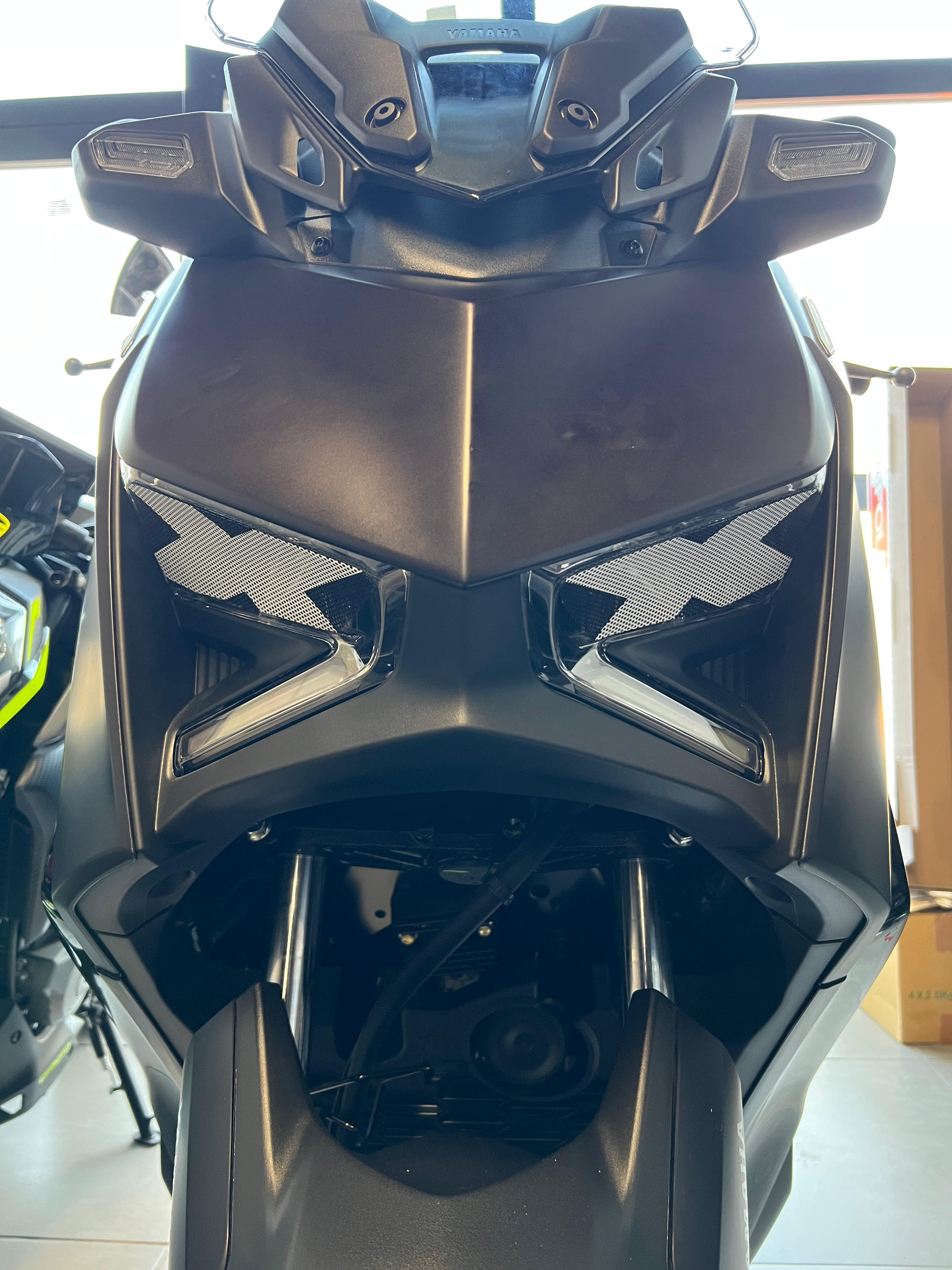 Yamaha Xmax 250 X Far Siyah Beyaz Far Sticker Far Gözü Far Filesi Etiket 