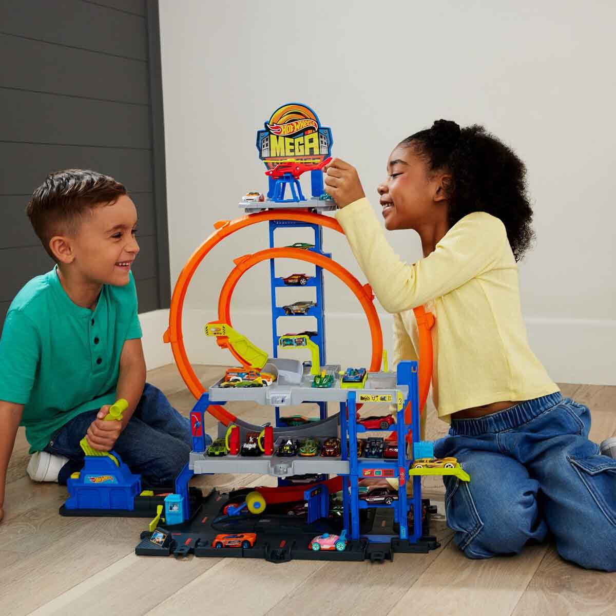 Breadcrumbut, Hot Wheels, Hot Wheels City Mega Garaj Oyun Seti JBM74