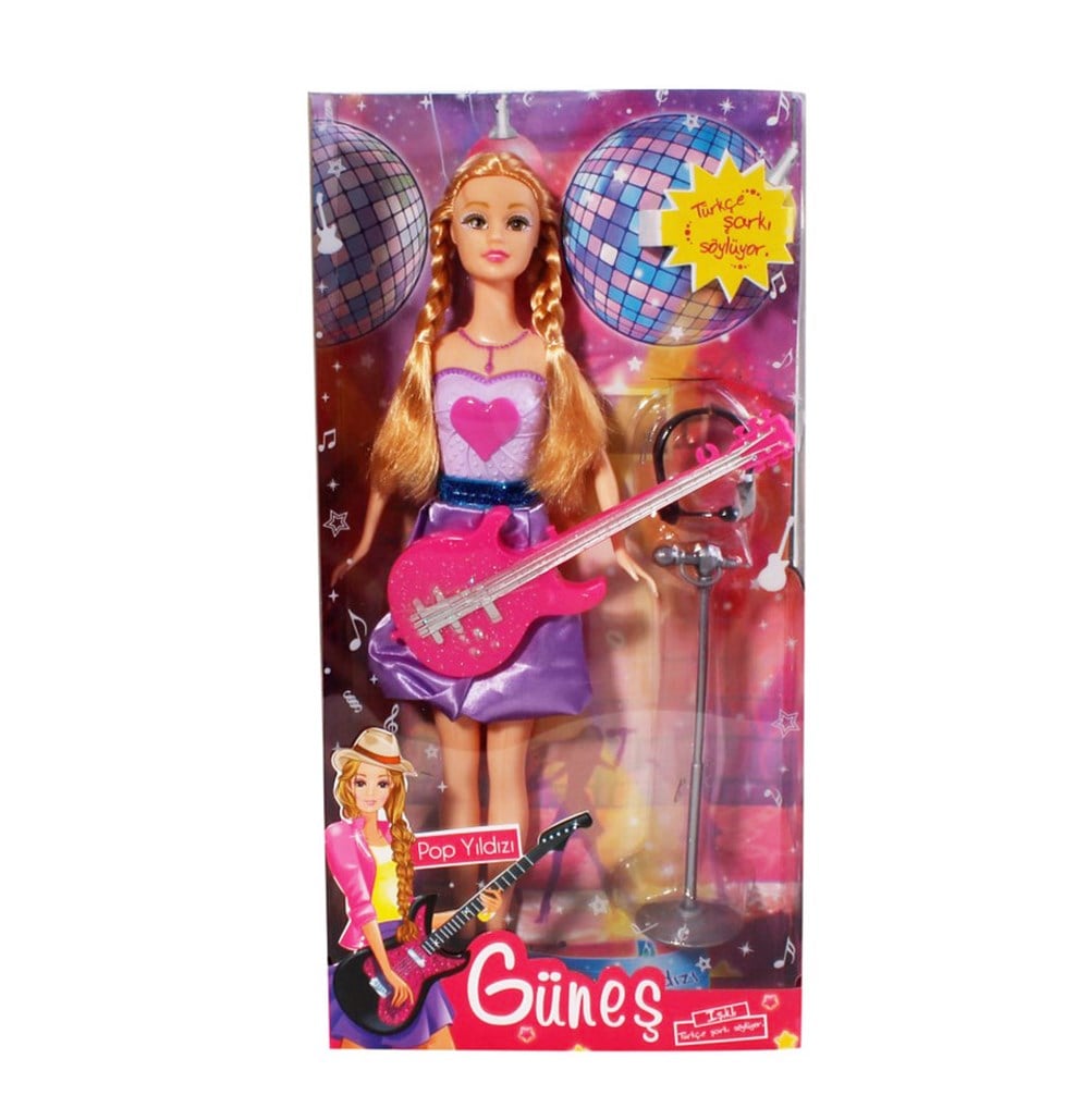 Türkçe Şarkı Söyleyen Pop Yıldızı Gitarist Güneş