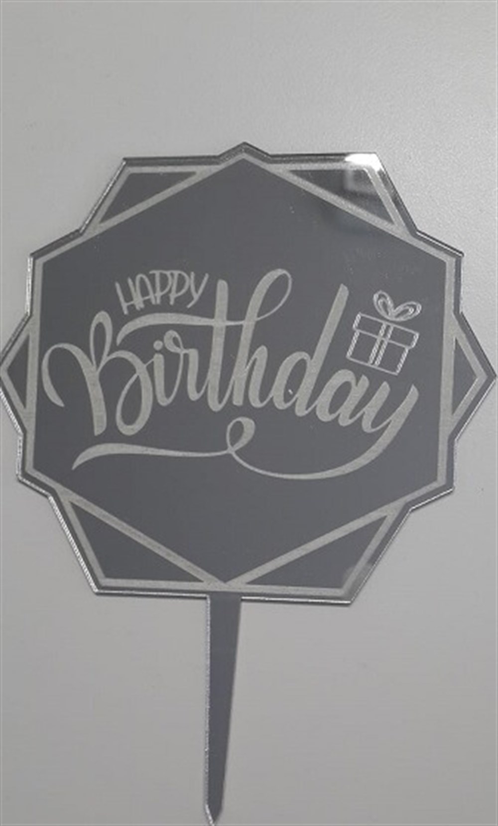 Pleksi Harf Rakam ve YazılarPasta Üstüne Pleksi Happy Birthday Altıgen Şekilli Gümüş YazıYerli Üretim