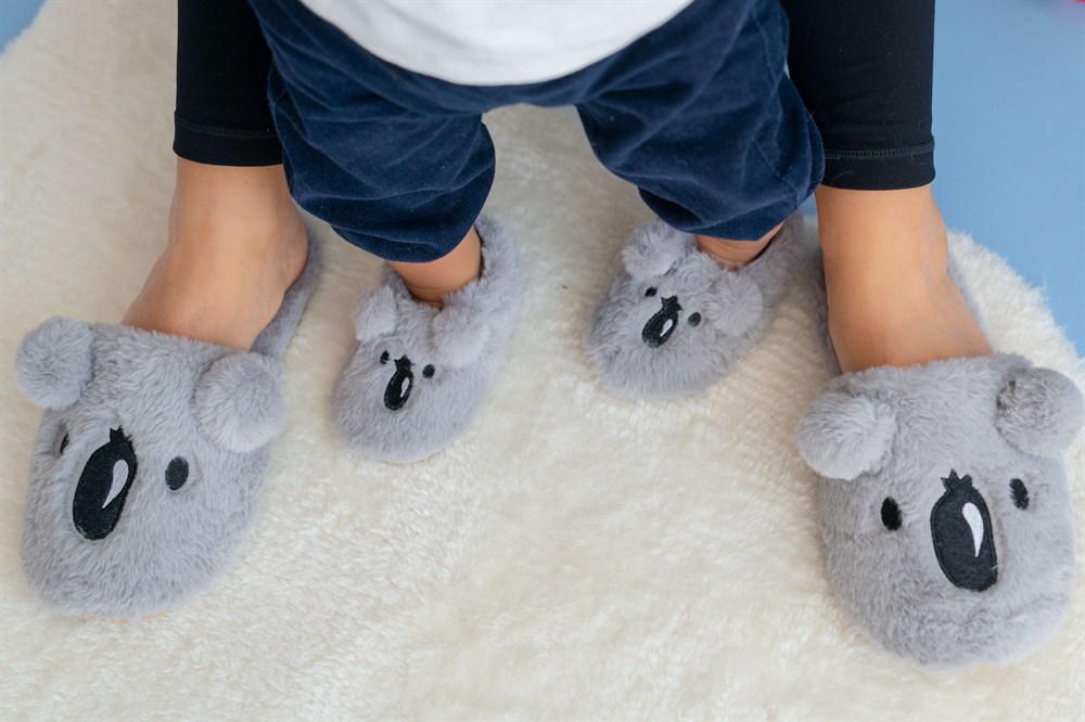 Peluş Koala Anne-Bebek Terlik ve Kaydırmaz Patik Seti