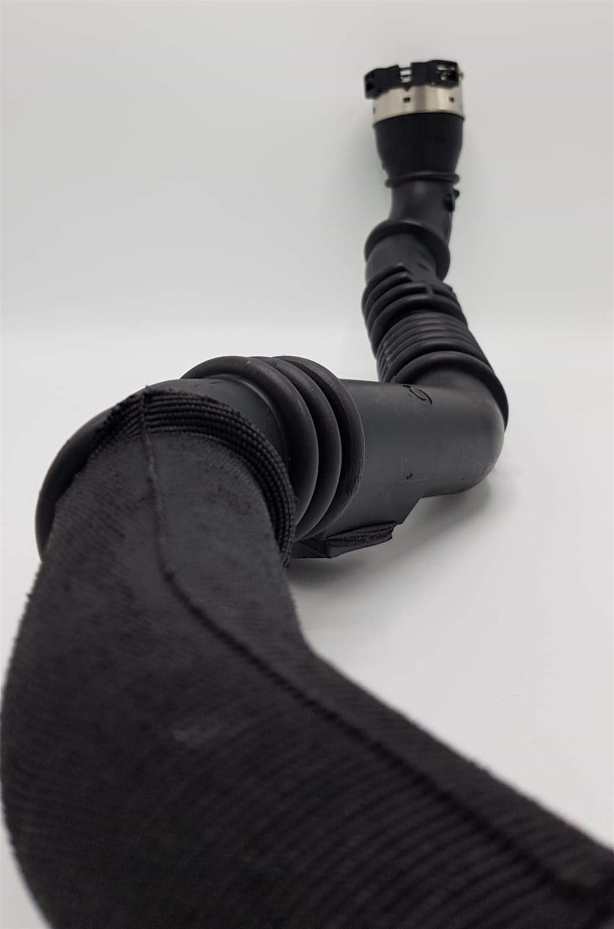 RENAULT 1.5 DCI CLIO 4-CAPTUR-THALIA-LODGY TURBO HOSE INTERCOOLER 144608527R (World Wide Free Shipping)