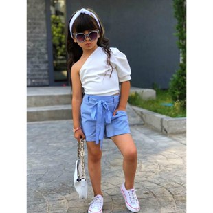 Kız Çocuk Tek Omuzlu Bluz ve Mavi Şort Takımı