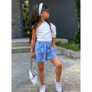 Kız Çocuk Tek Omuzlu Bluz ve Mavi Şort Takımı