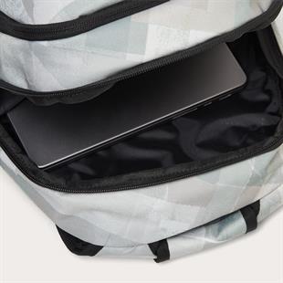 Oakley Primer RC Laptop Çantası FOS901500 7CUU HM