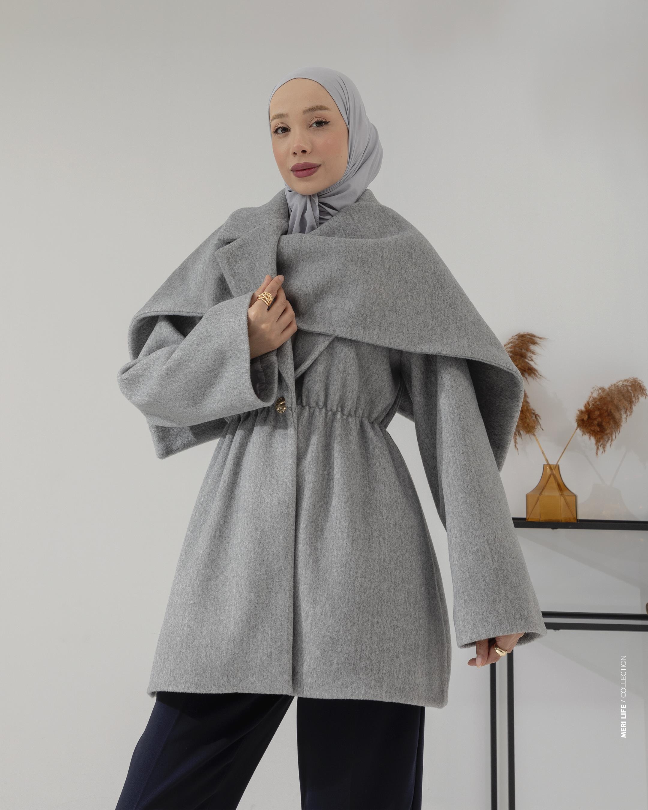 Atkı Detaylı Beli Lastikli Gri Kaşe Ceket