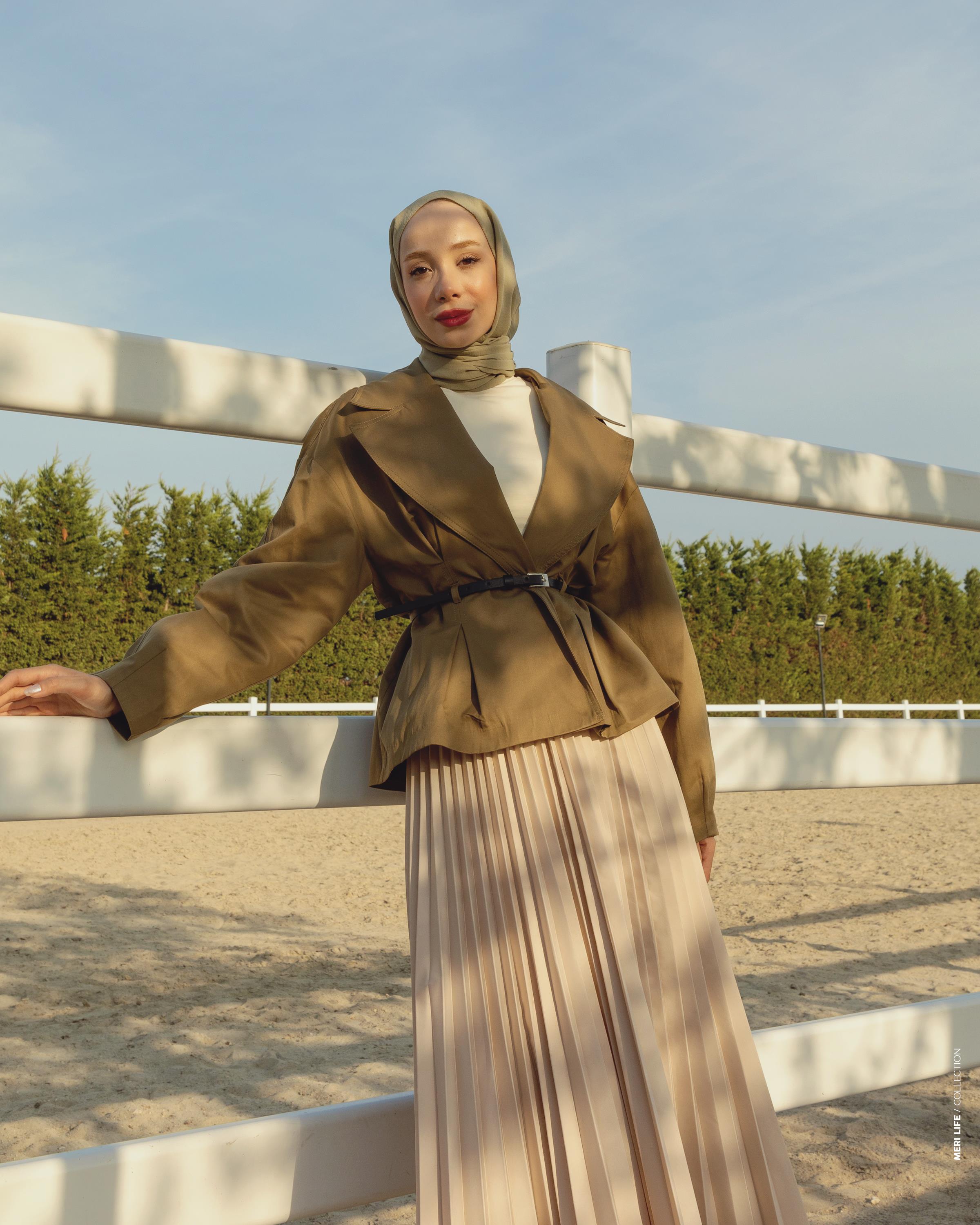 Kemerli Haki Kısa Trençkot