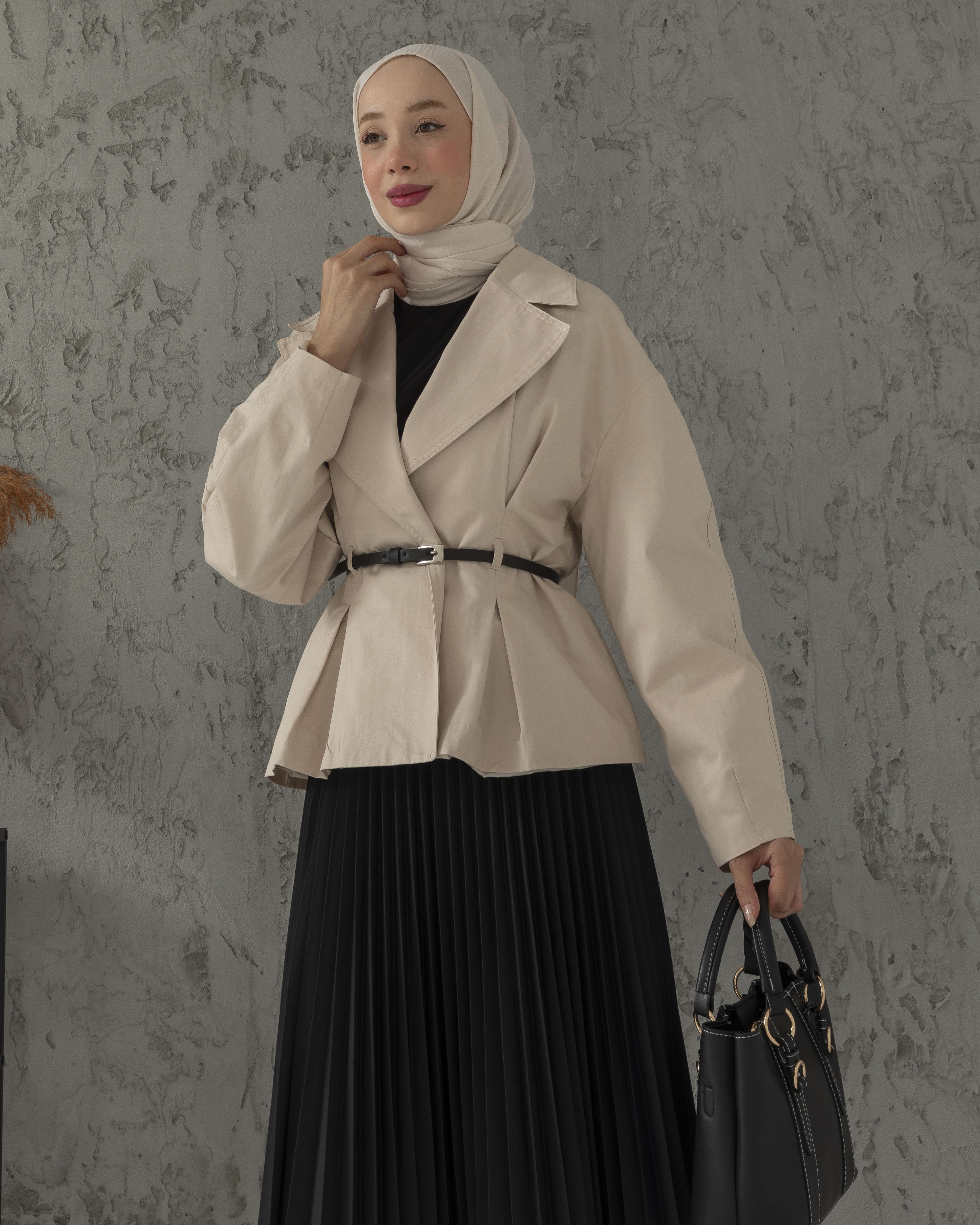 Kemerli Krem Kısa Trençkot