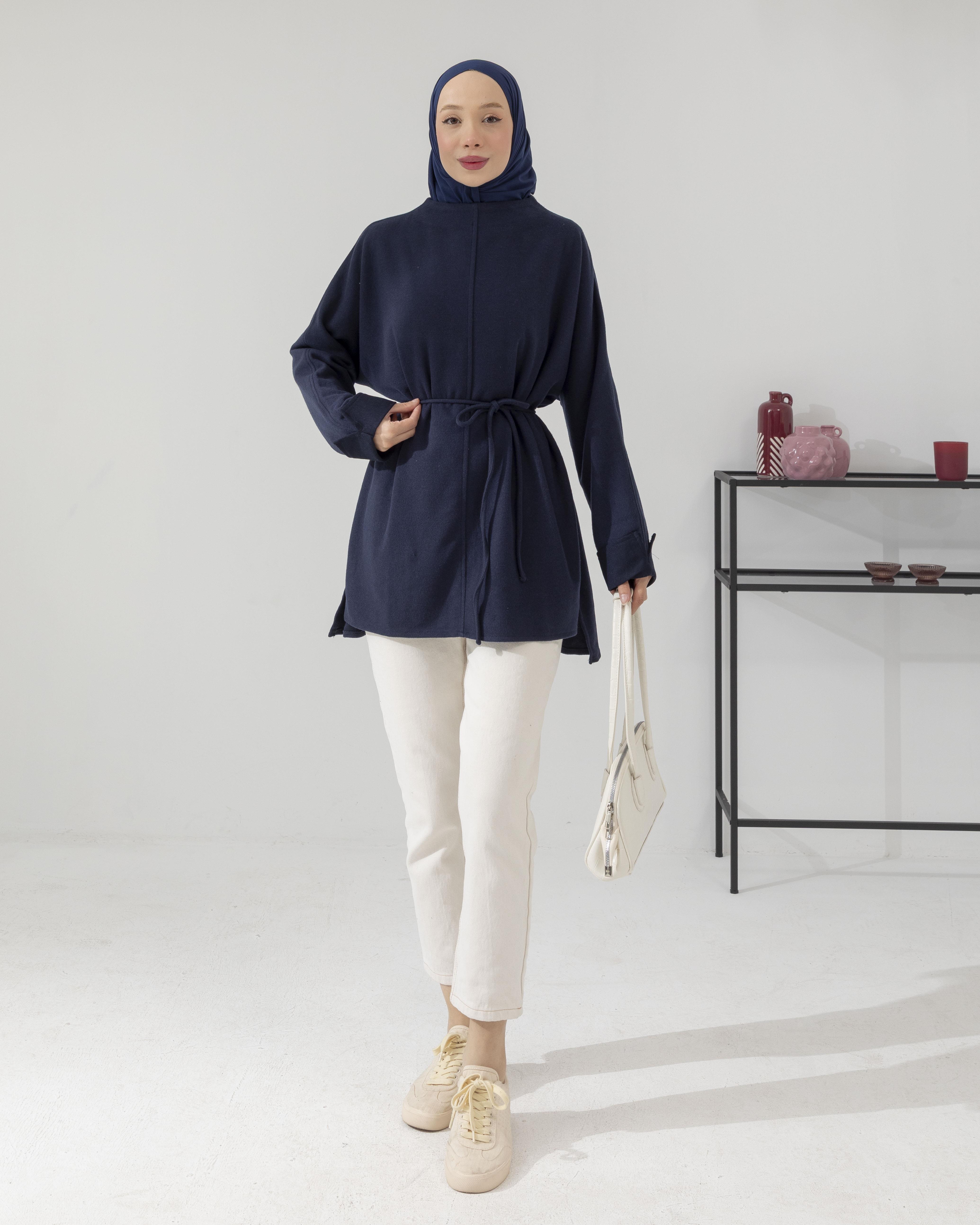 Yan Yırtmaçlı Lacivert Tunik