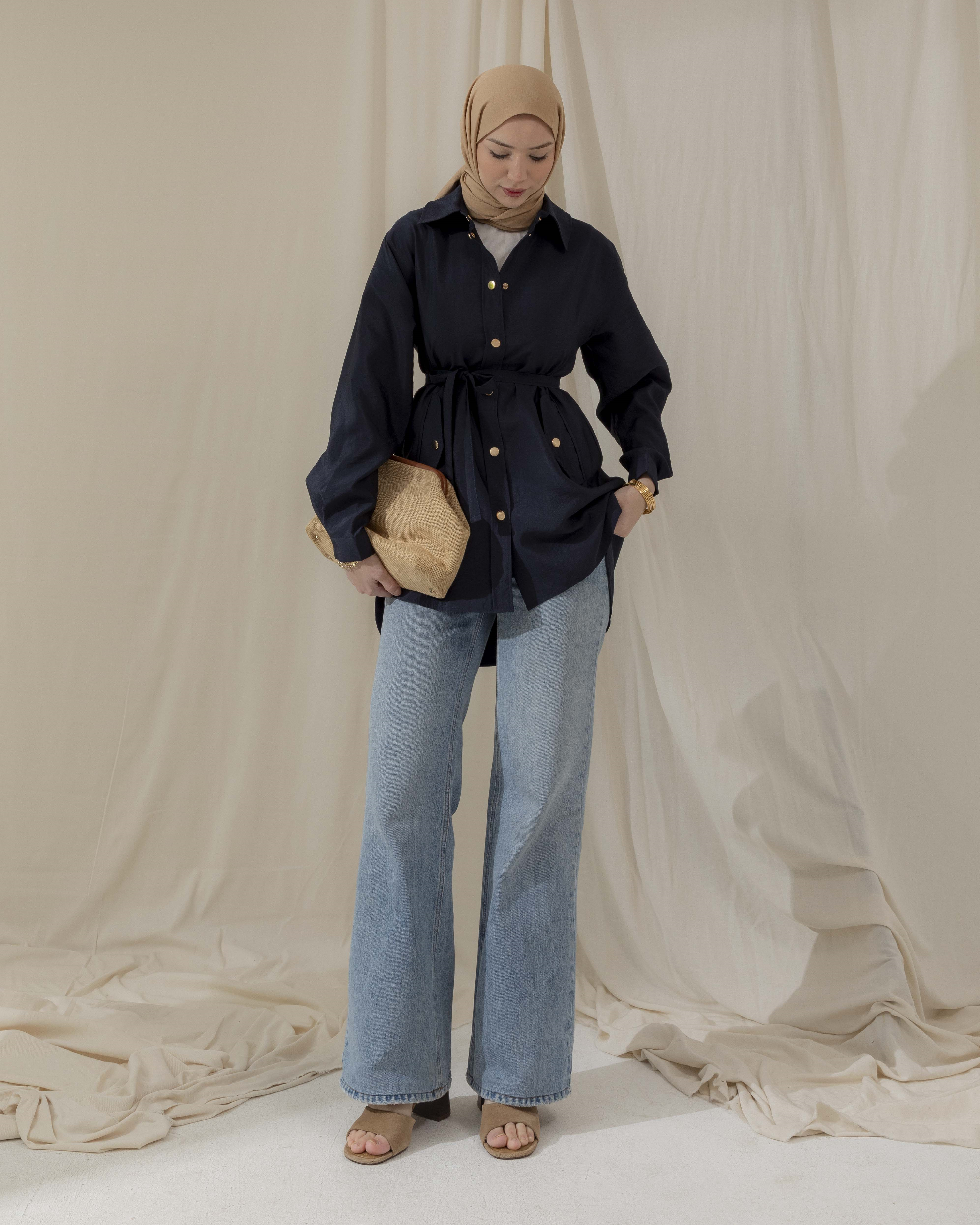 Cep Detaylı Lacivert Gömlek