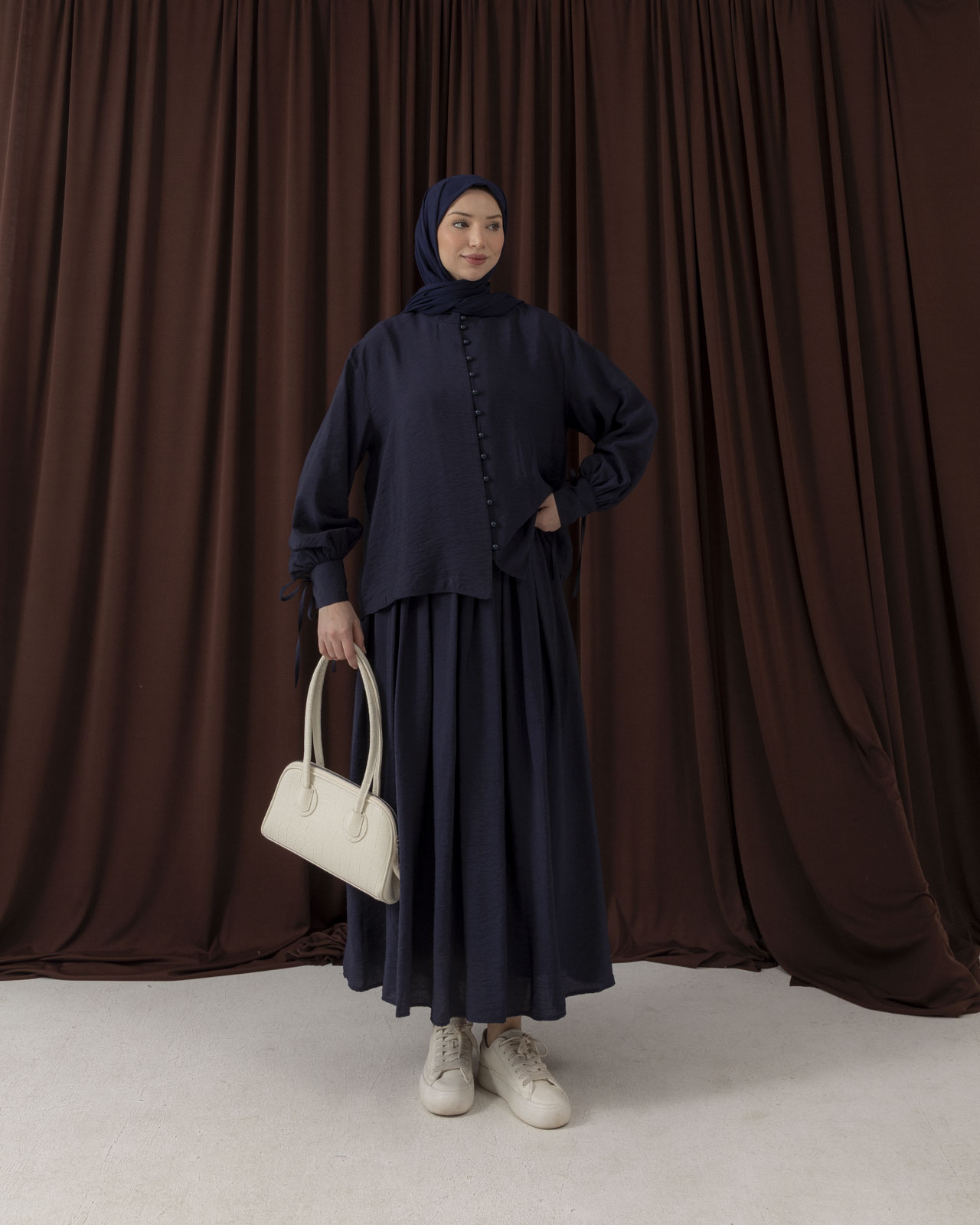 Düğme Detaylı Lacivert Etekli Takım