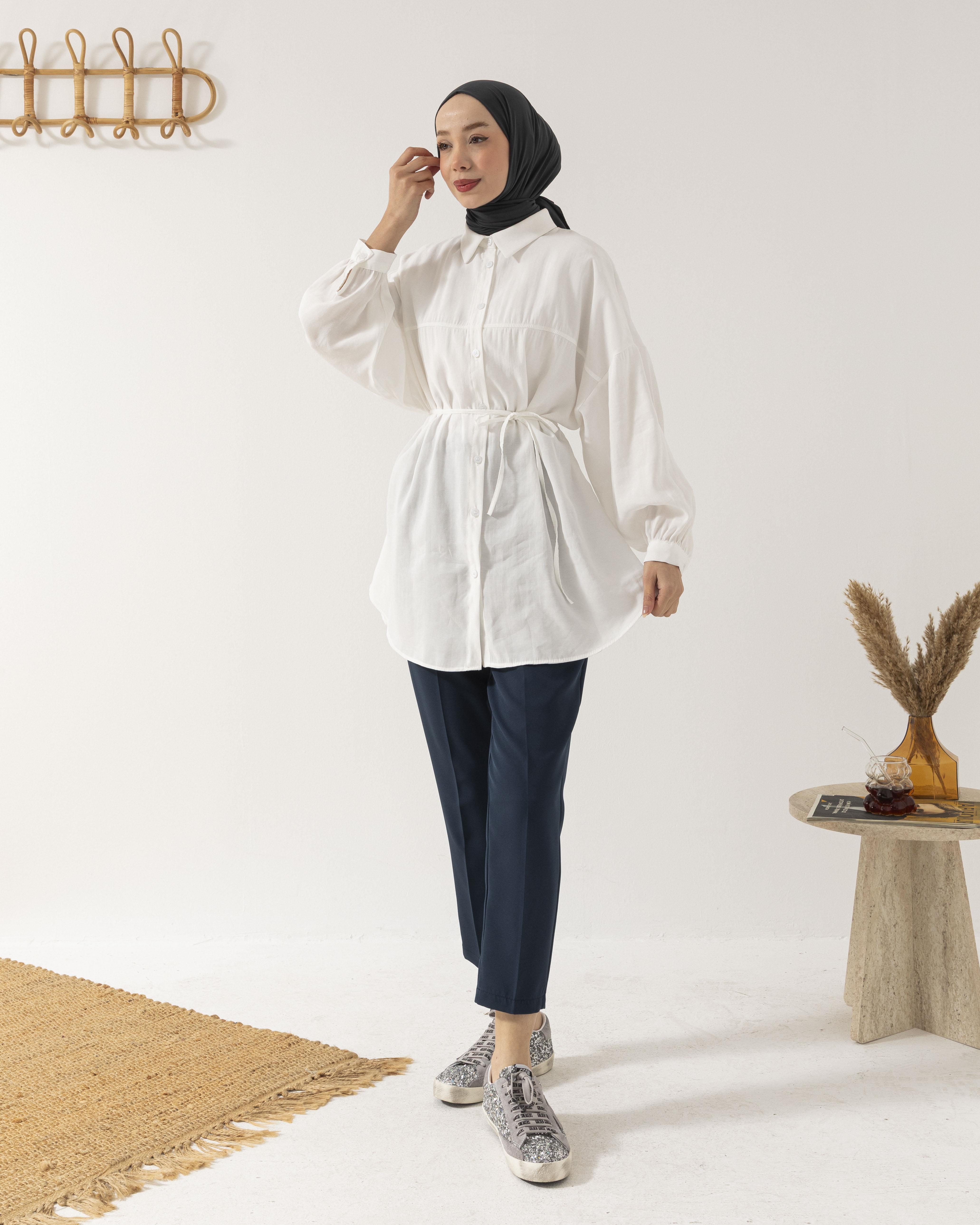 Pens Detaylı Cepli Lacivert Pantolon