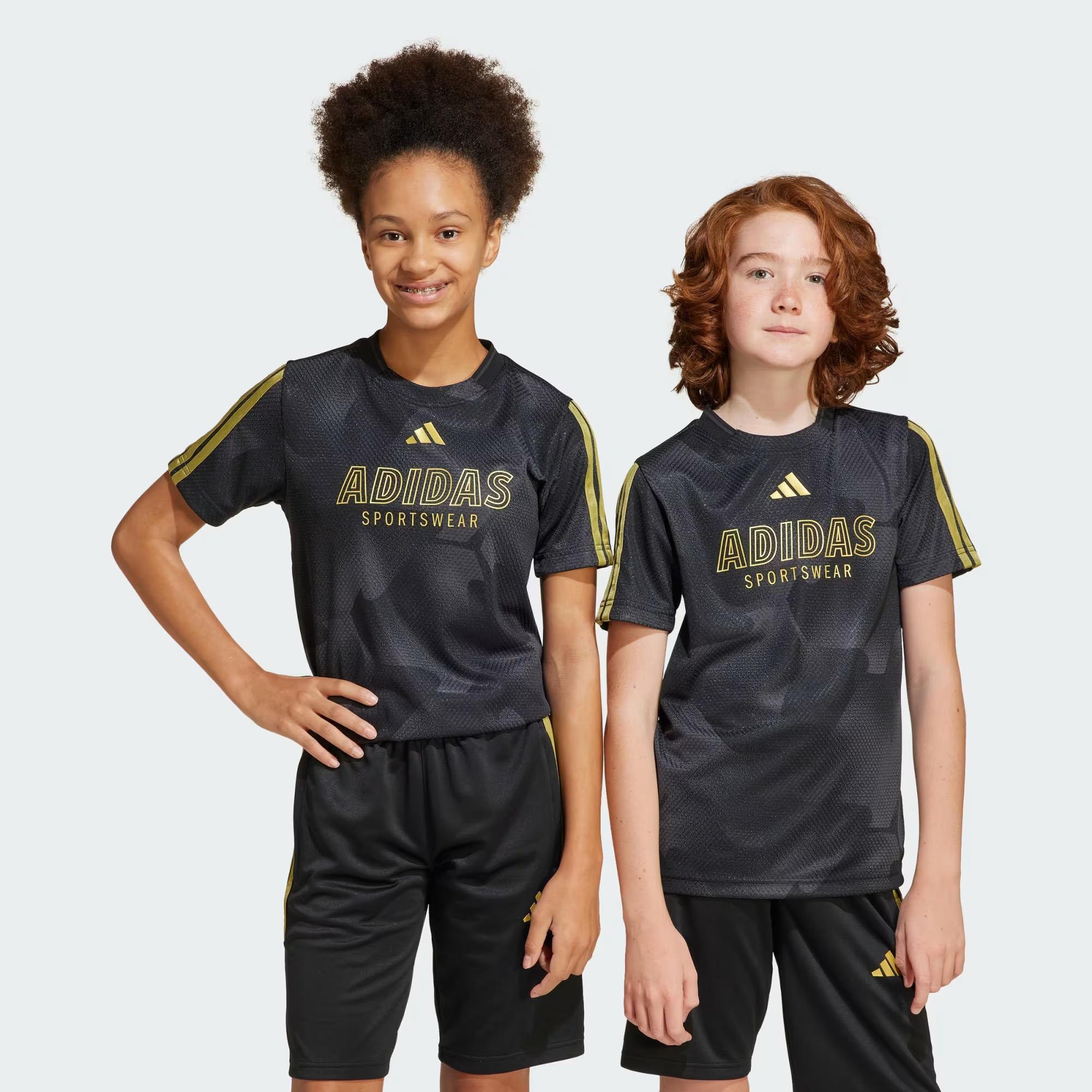Adidas Çocuk Günlük T-shirt House Of Tiro Colors Of Football Tee Kids Jı6183