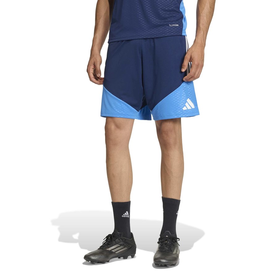 adidas-erkek-futbol-sort-
