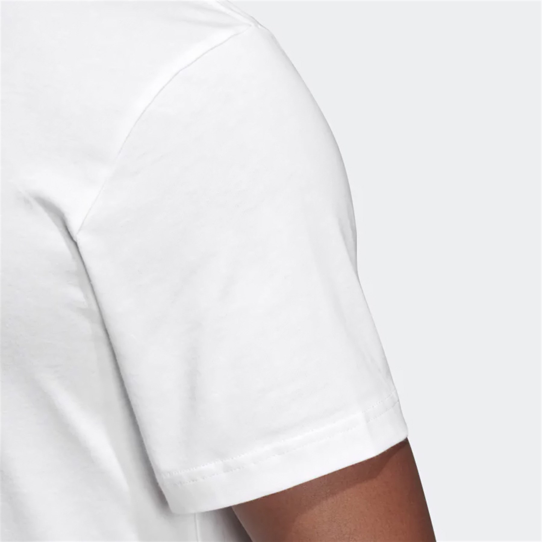 Adidas Erkek Günlük T-Shirt Dv3100 Mh Emblem T
