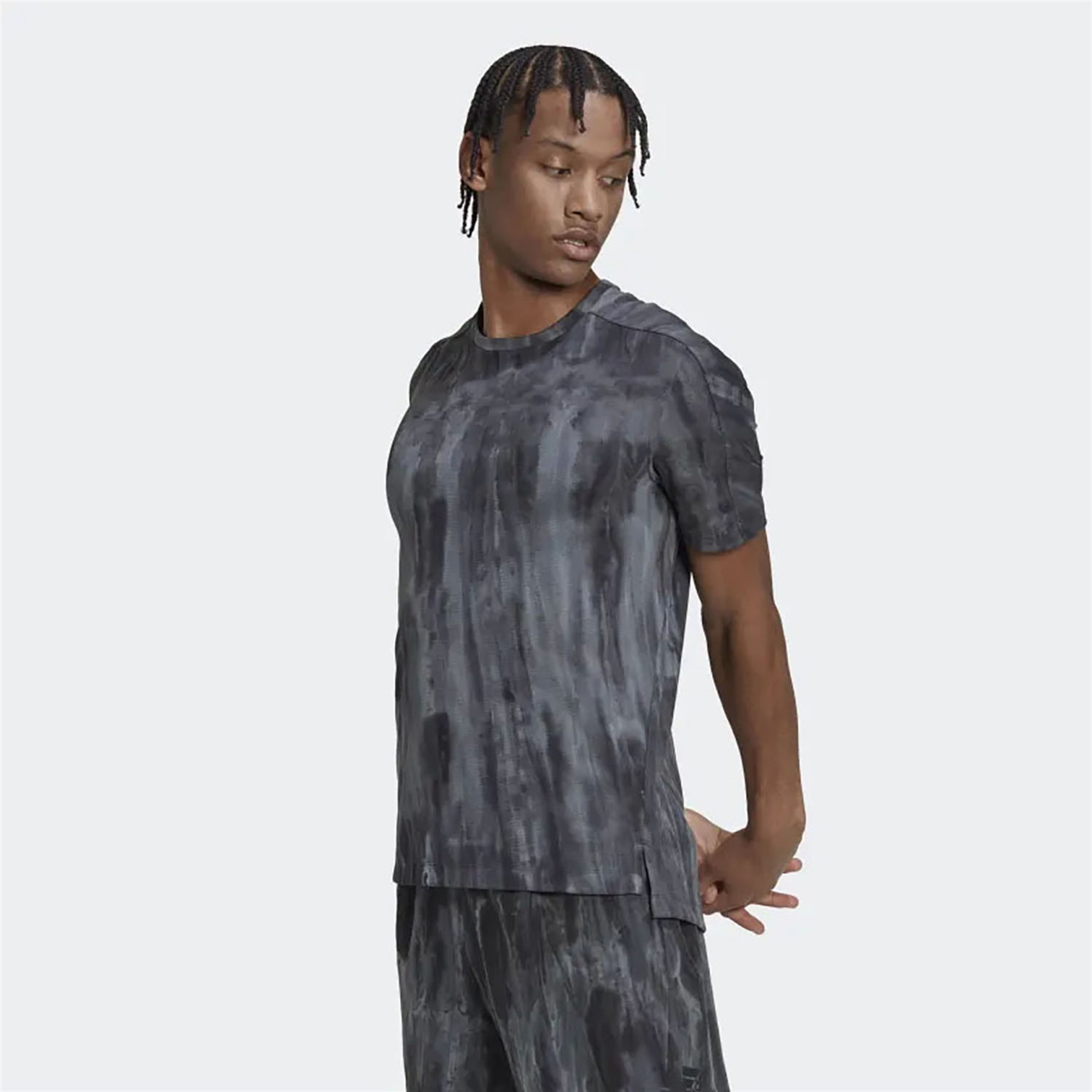 Adidas Erkek Günlük T-Shirt Wo Spray Tee Hm9914