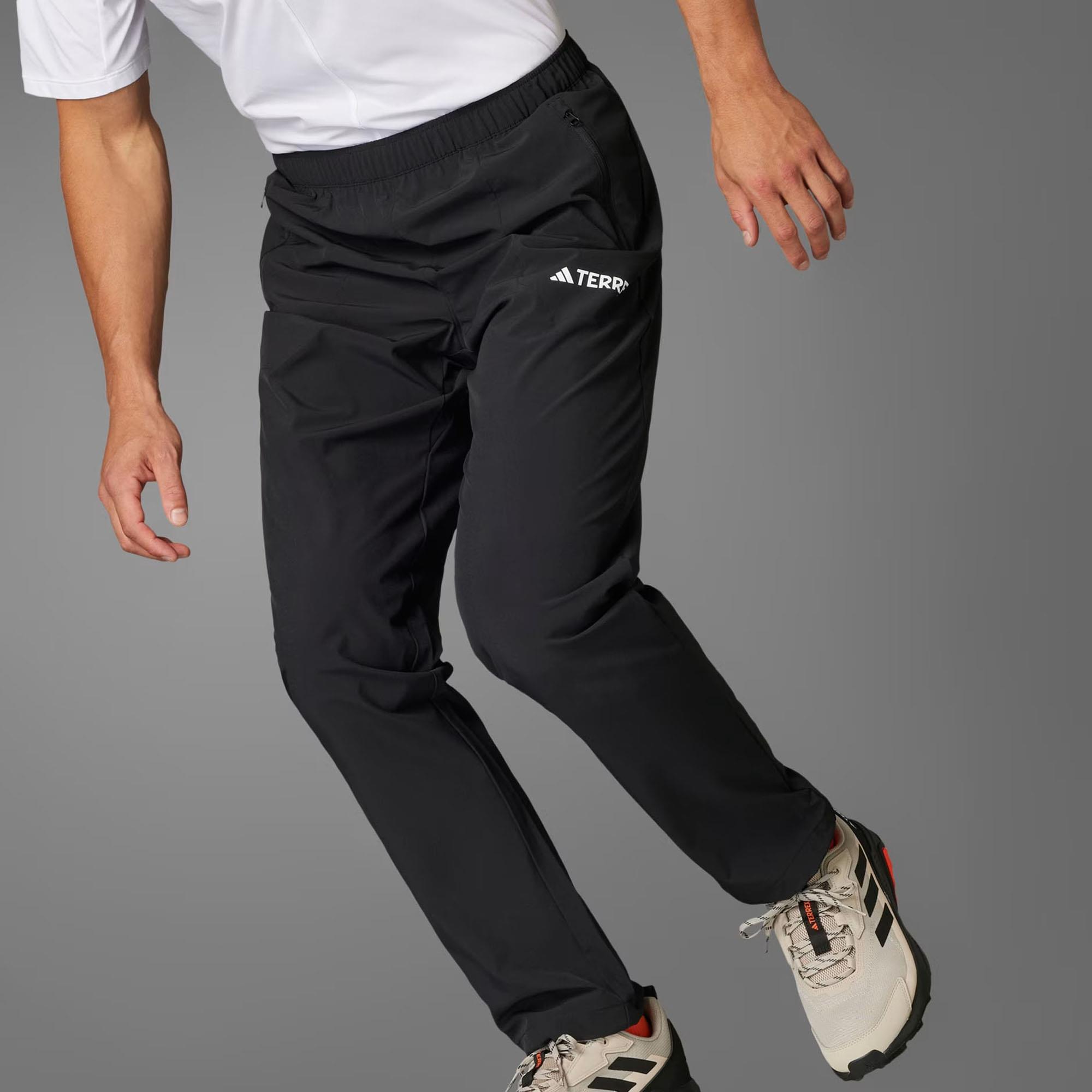 Adidas Erkek Koşu - Yürüyüş Eşofman Altı Mt Ess Pants Jp0811 MT ESS PANTS