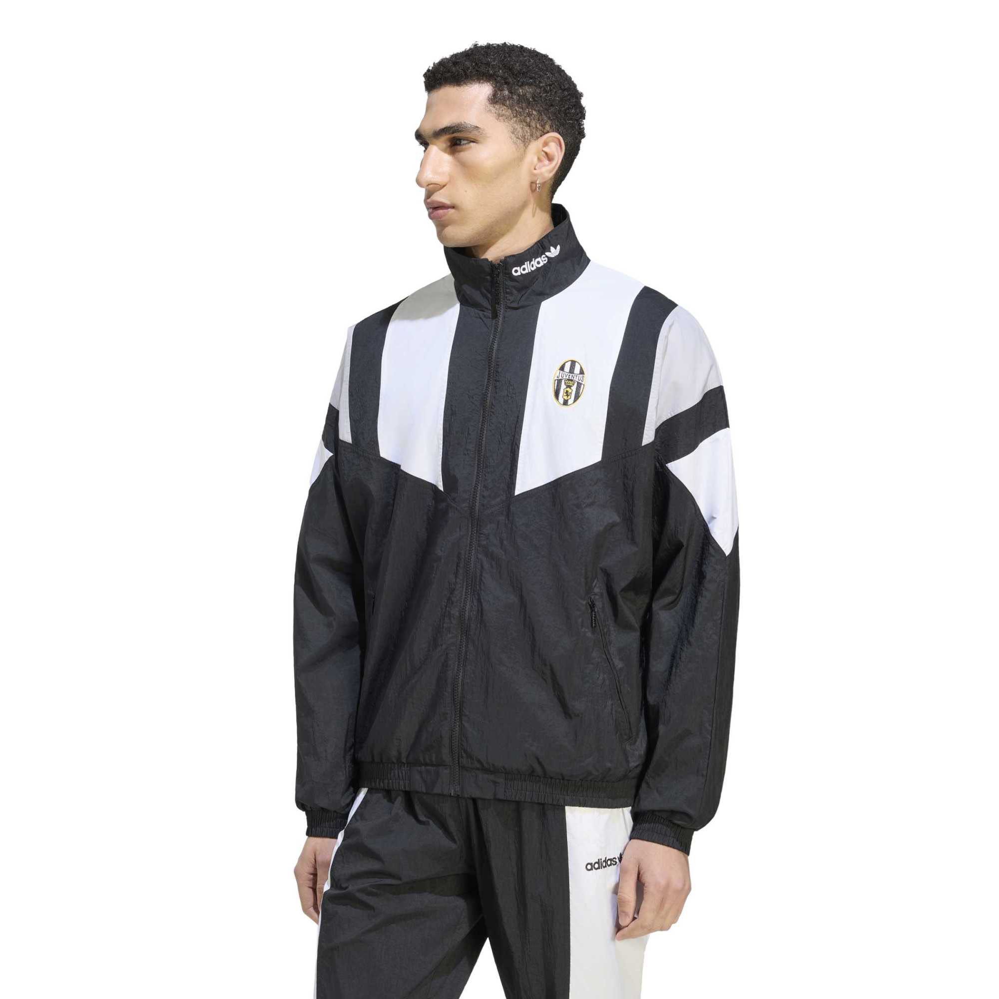 Adidas Juventus Erkek Futbol Eşofman Üstü Juve Eqt Tt Kf9824
