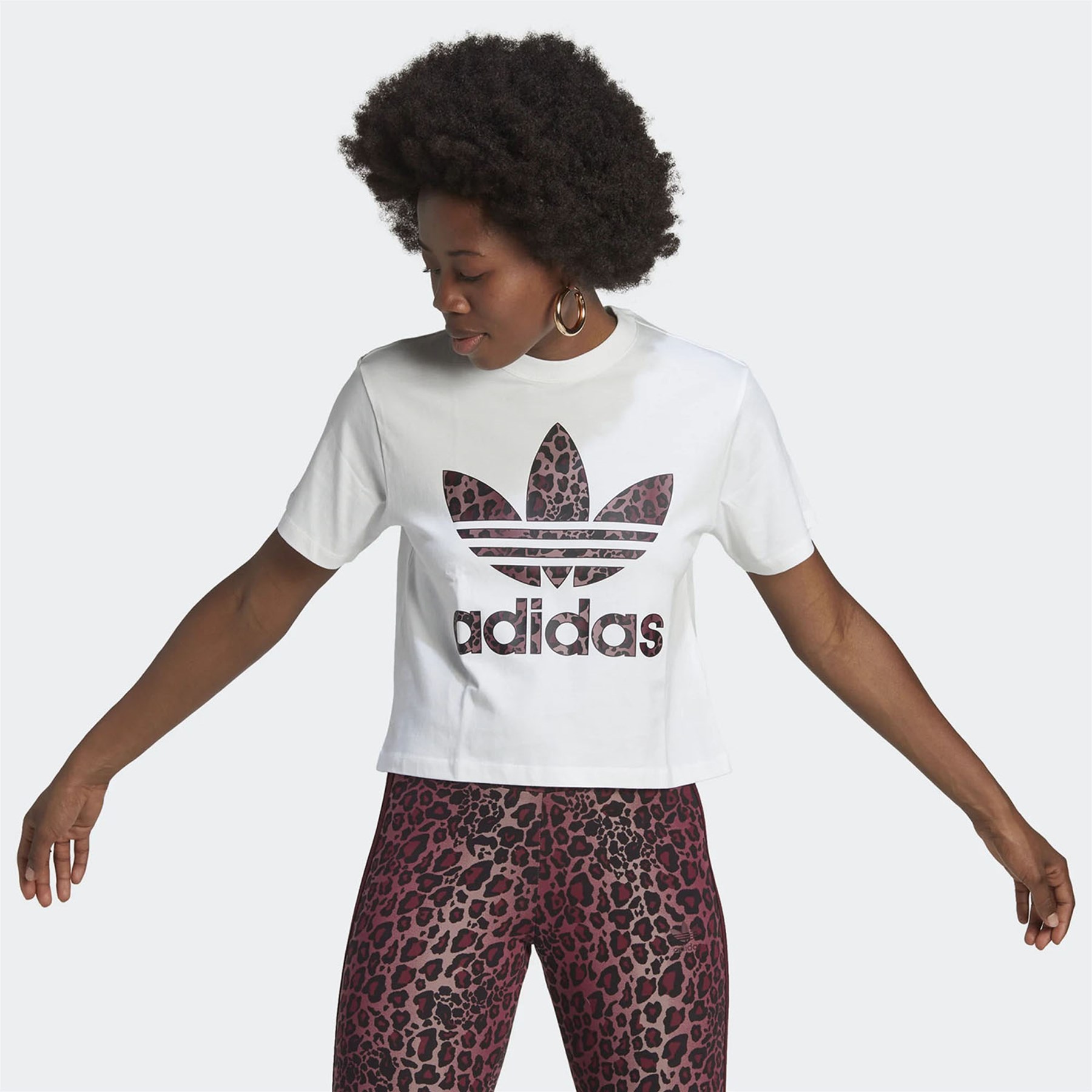 Adidas Kadın Günlük T-Shirt Logo Hk5186