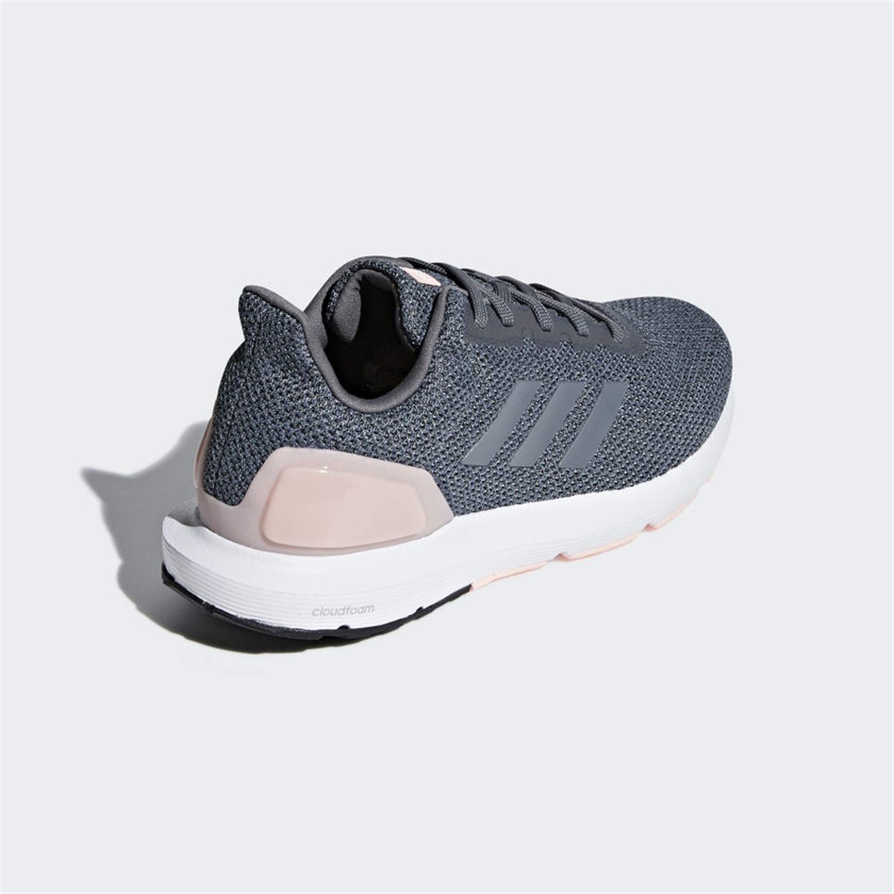 b44743 adidas