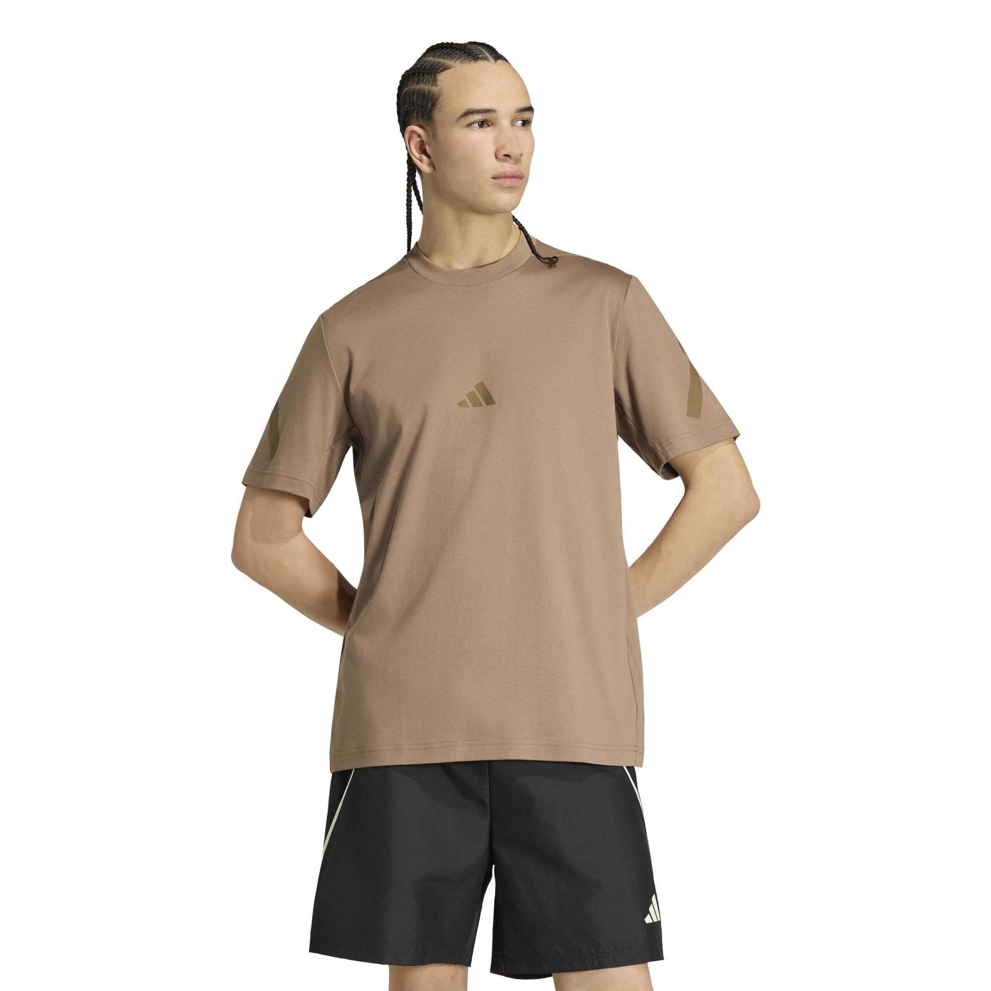 M Z.N.E. TEE RE