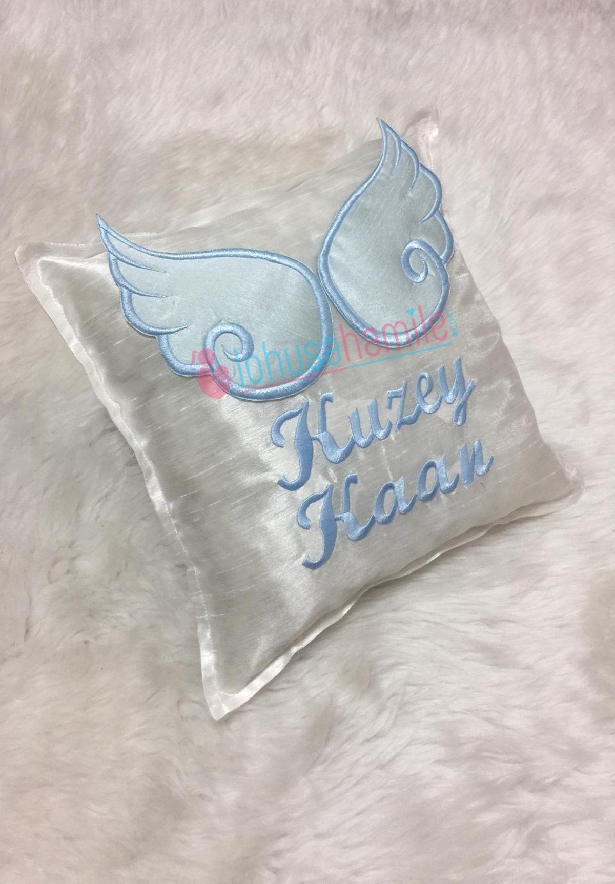 İsme Özel Kanat İşlemeli Takı Yastığı 605