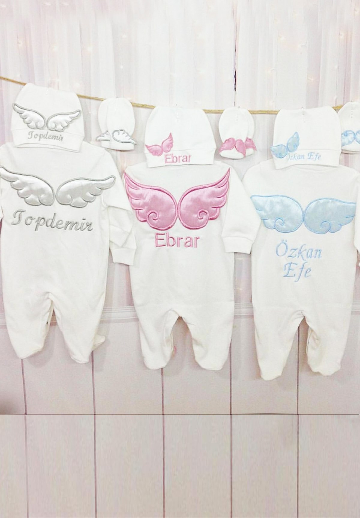 İsme Özel Kanat Nakışlı 3'lu Bebek Tulum Seti-3057