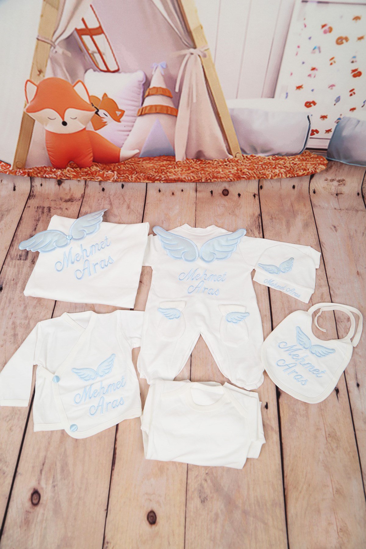 İsme Özel Mavi Kanat işlemeli 10'lu Bebek Tulum Seti-1029