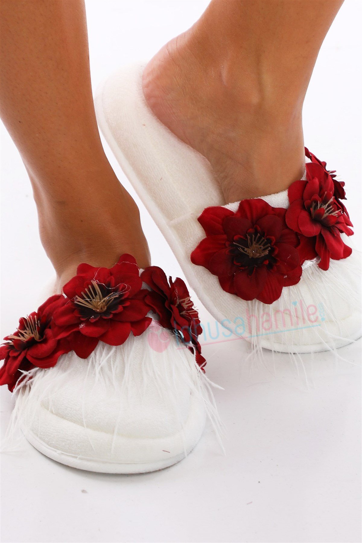 LH12030 Kırmızı Çiçekli Tüylü Lohusa Terliği