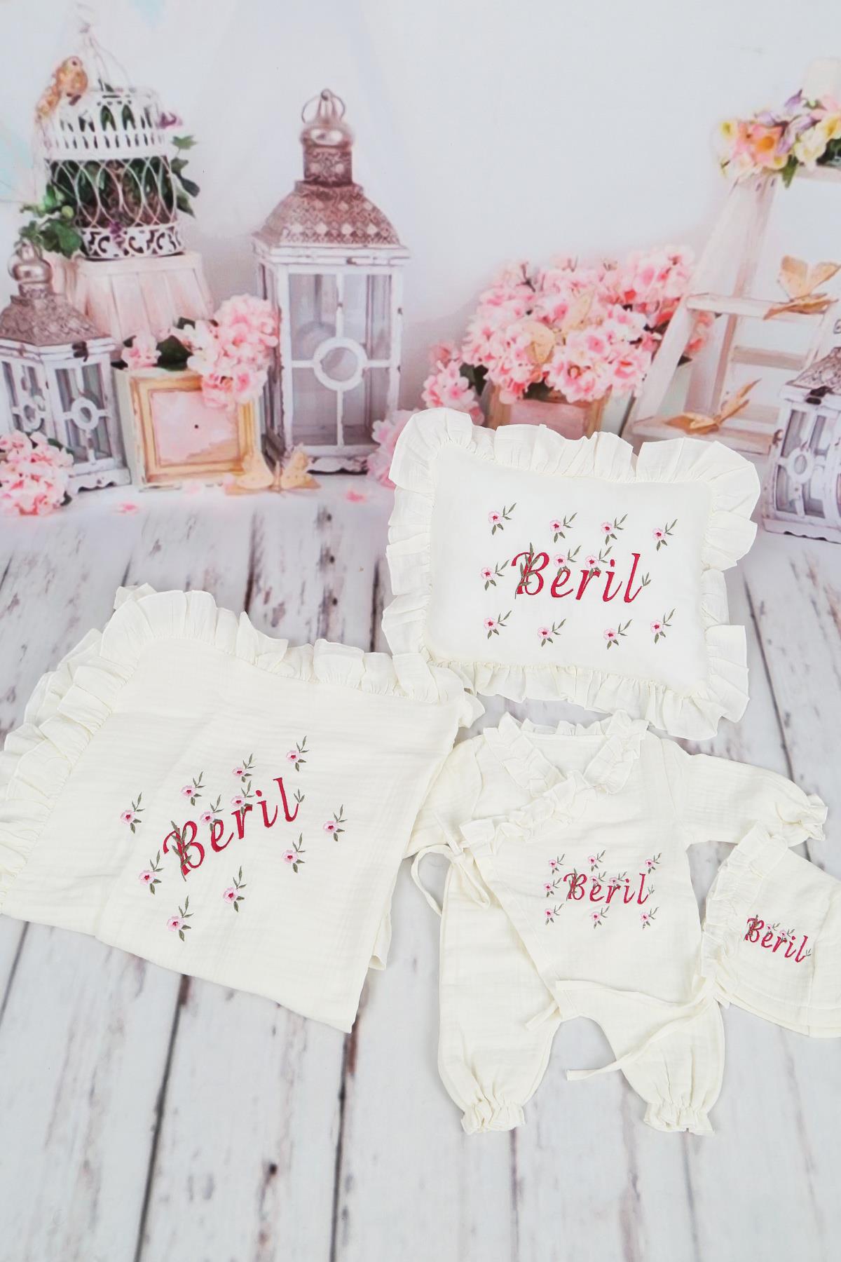 İsme Özel Müslin Çiçek Nakışlı Yastıklı Hastane Çıkış Seti