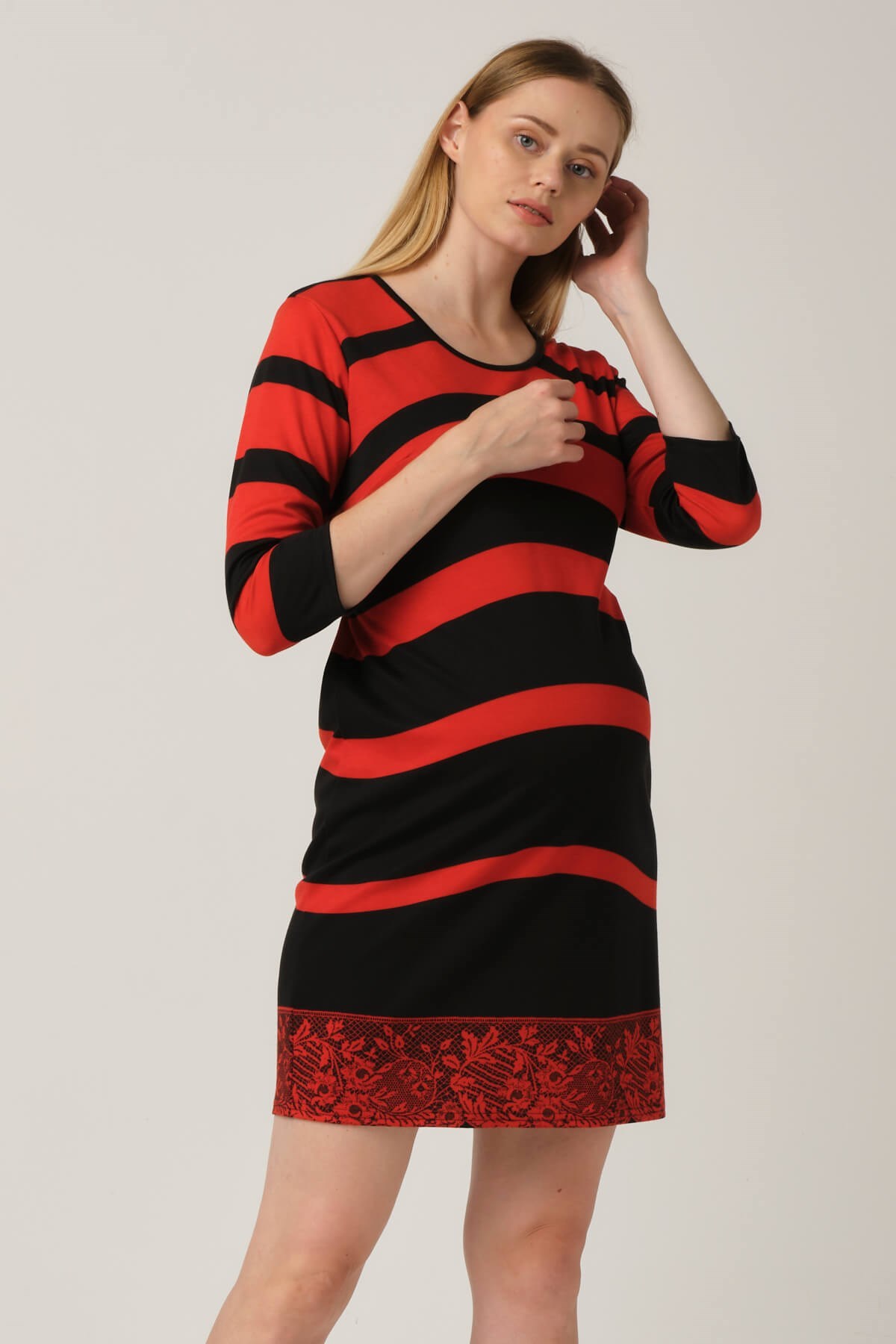 Busa Maternity Narrow Cut Panel Dress Red