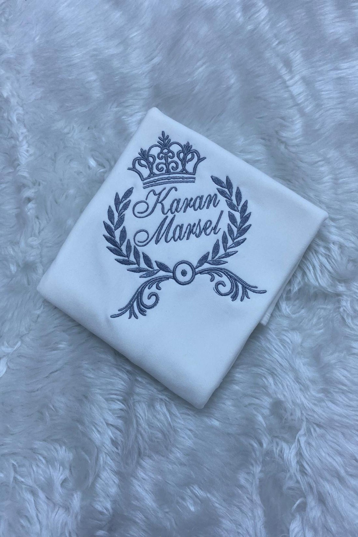 Desen Nakışlı İsme Özel Bebek Battaniyesi