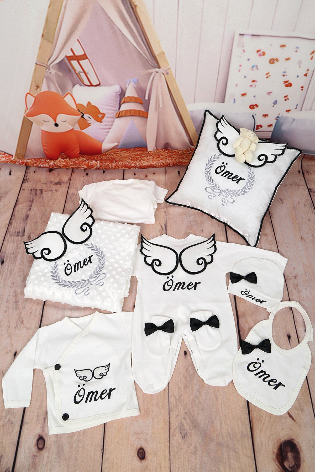 İsme Özel Siyah Kanat Nakışlı 11li Hastane Çıkış Set 