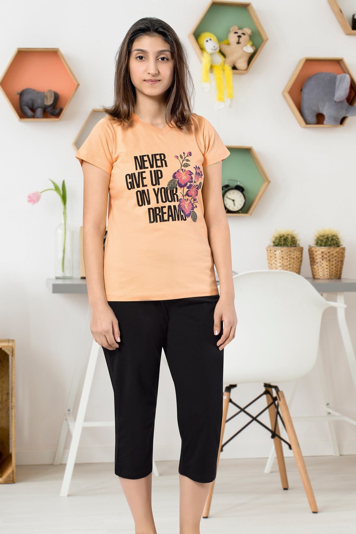 Kız Çoçuk Garson Kapri Pijama Takım 8059