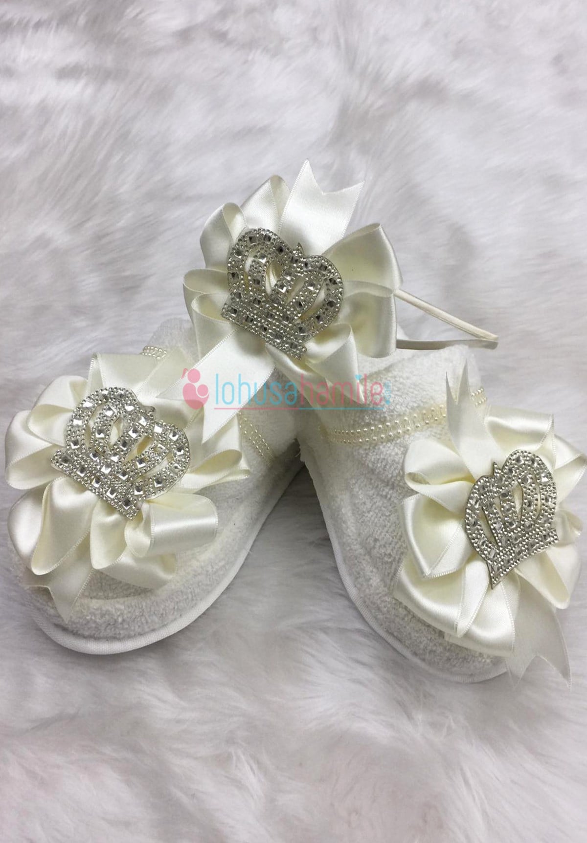 Lh 316 Ecru Color Maternity Crown and Slipper Set
