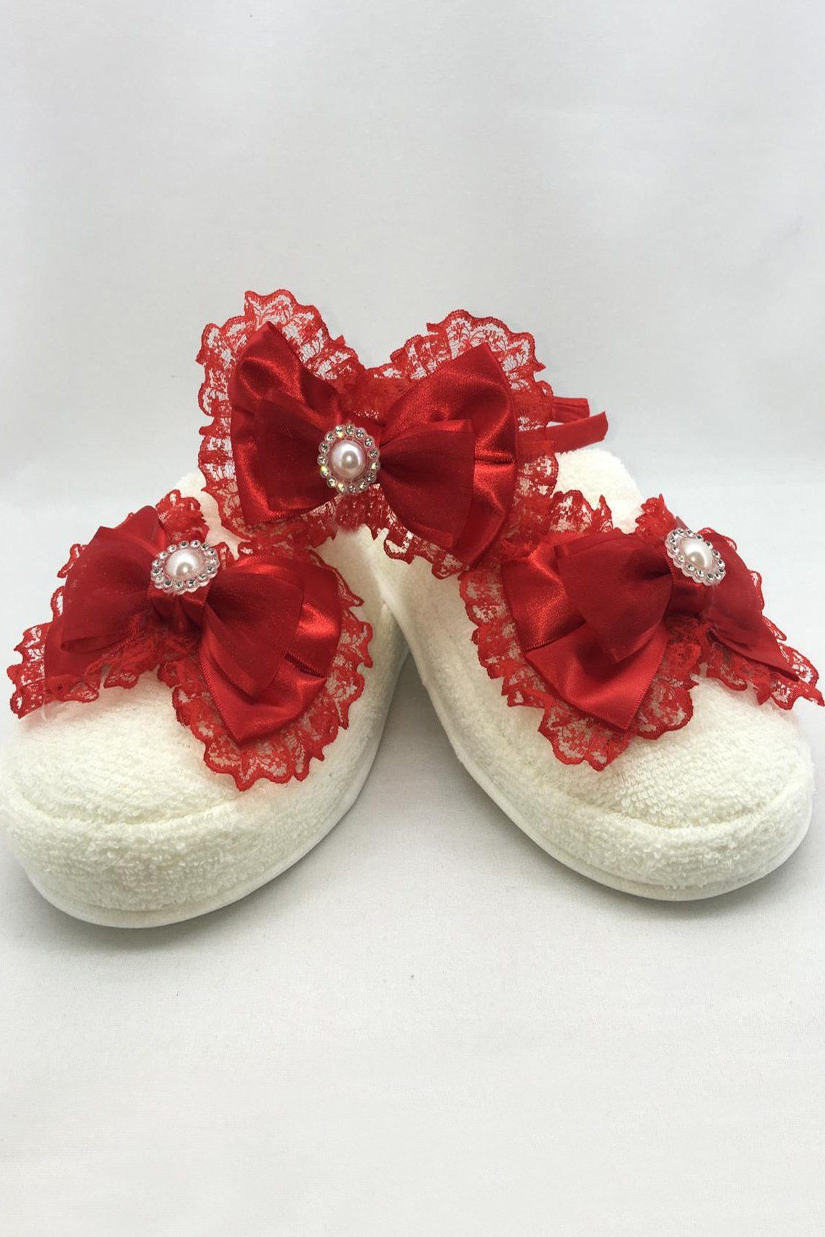 LH0589 Kırmızı Fiyonklu Lohusa Terlik ve Tac Seti