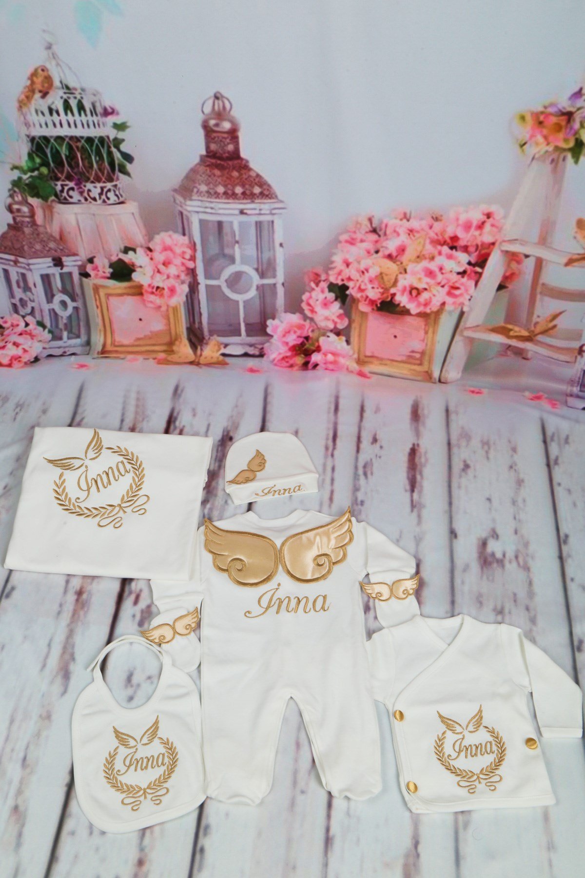 Lh1094 İsme Özel Kanat Nakışlı 10lu Hastane Çıkışı Seti