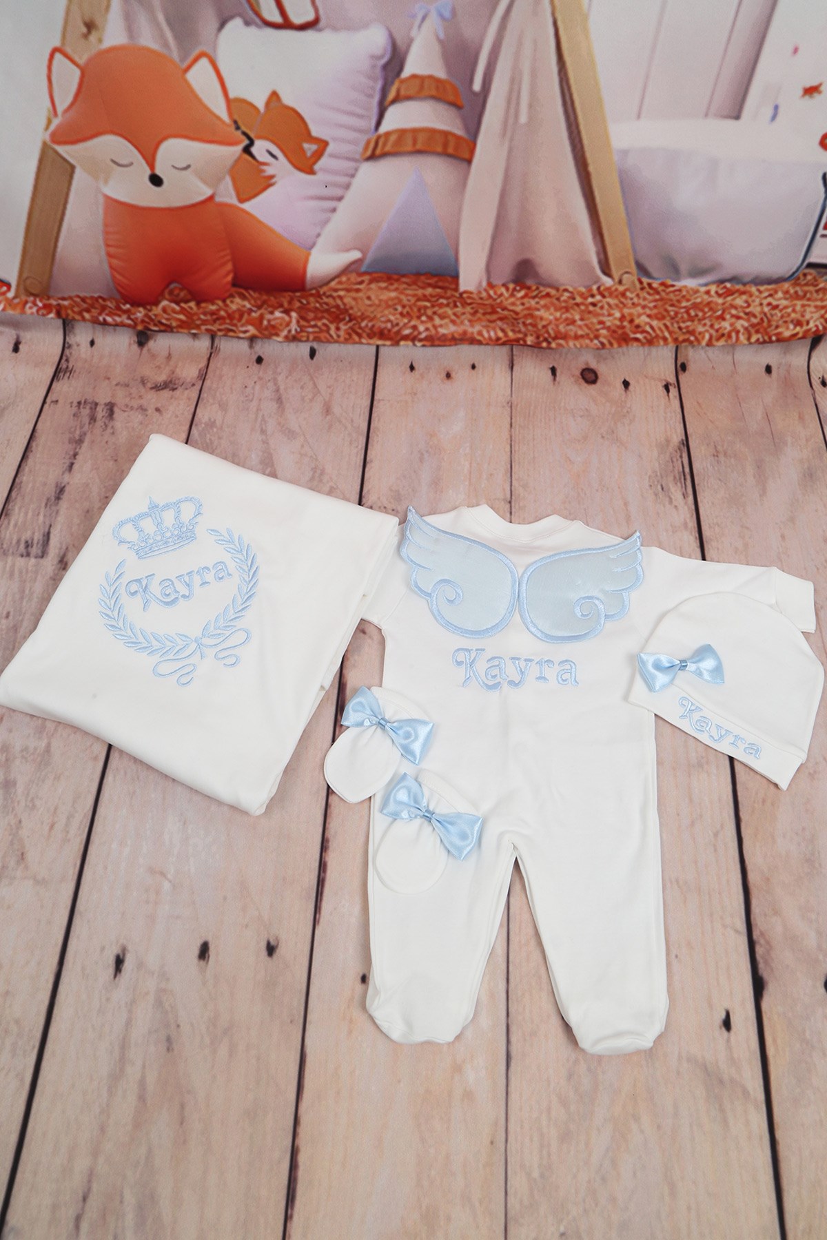 Lh4087 İsme Özel Taç Çelenk Nakışlı Hastane Çıkışı 4lü Set