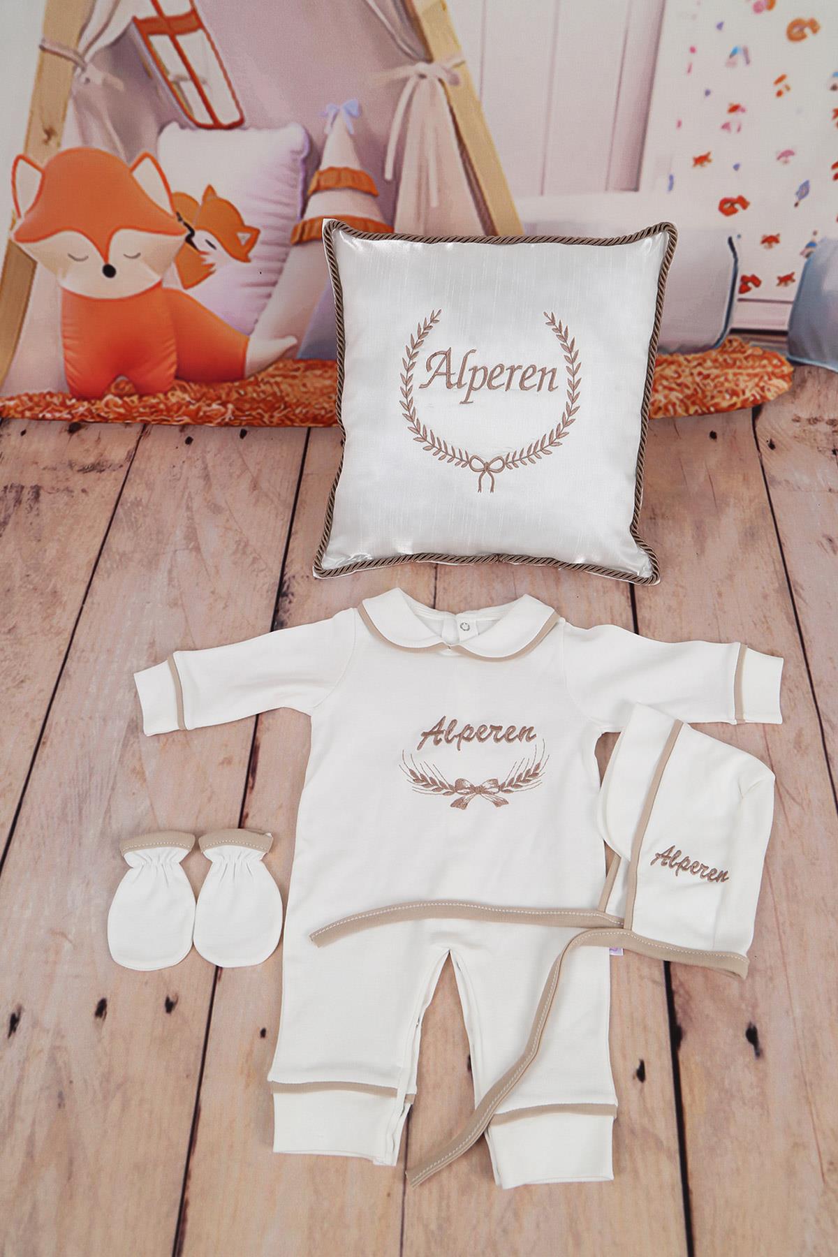 lh4161 İsme Özel Biye Detaylı Nakışlı 4lü Yastıklı Hastane Çıkış Seti