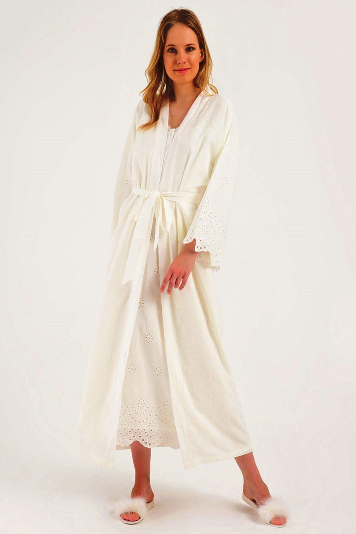 Magic Form 48110 Ekru Brodeli Tesettür Lohusa Sabahlık