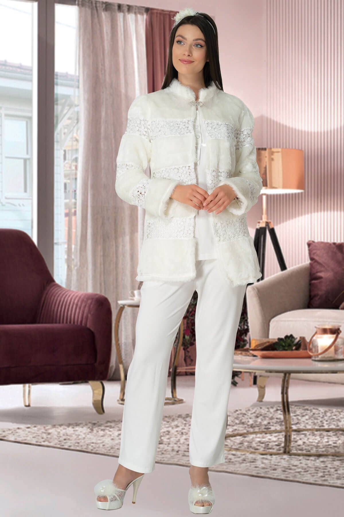 Mecit 5129 Ekru Dantel Peluşlu Sabahlıklı Lohusa Pijama Takımı