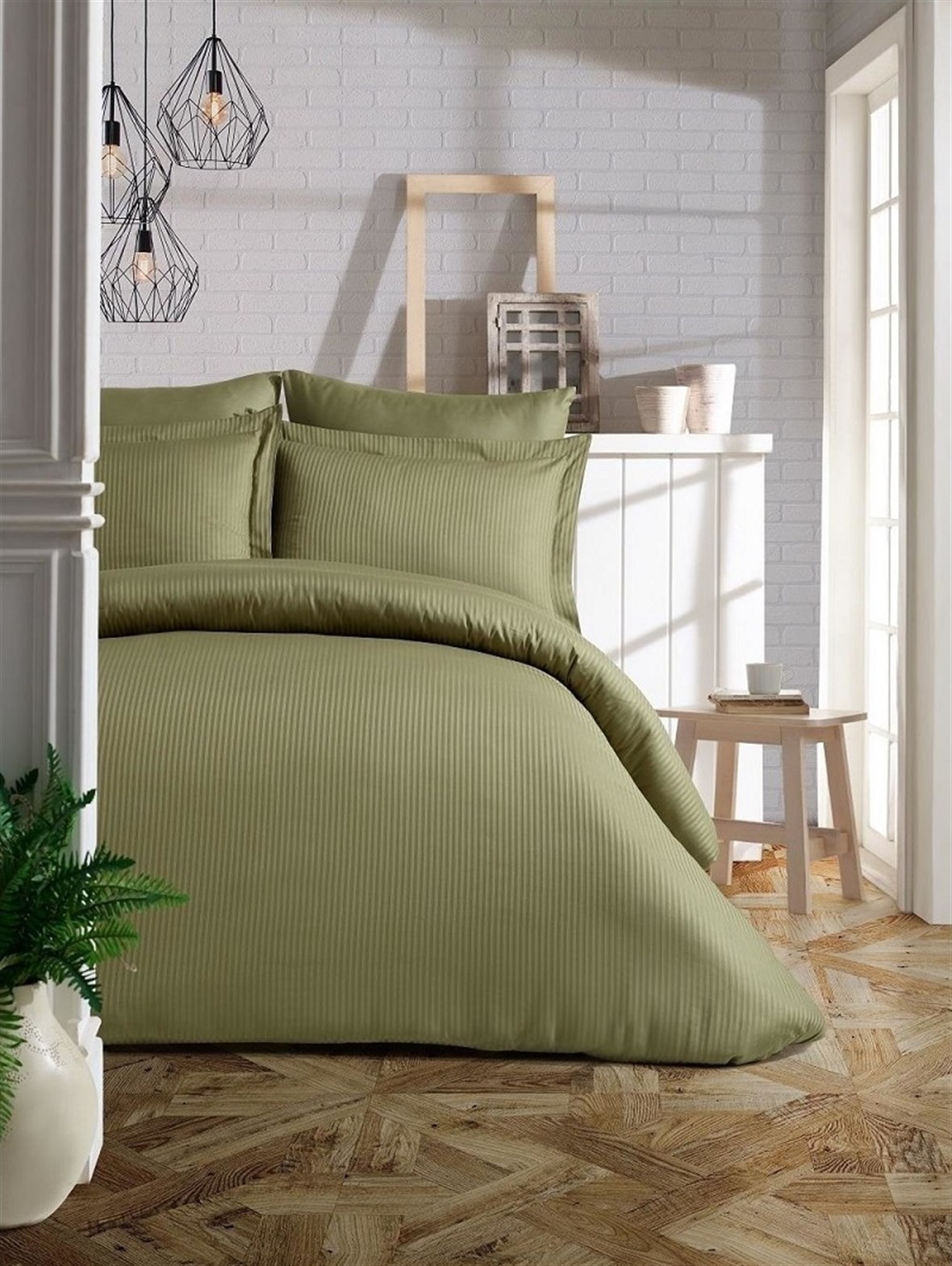 Soley Çift Kişilik Çizgili Saten Nevresim Takımı Elegante Yastık Hediyeli -  Haki Yeşil