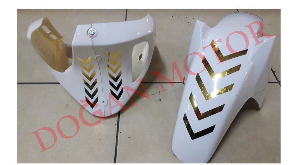 BEYAZ ÇAMURLUK + SAKAL GOLD STİCKER KAPLAMALI