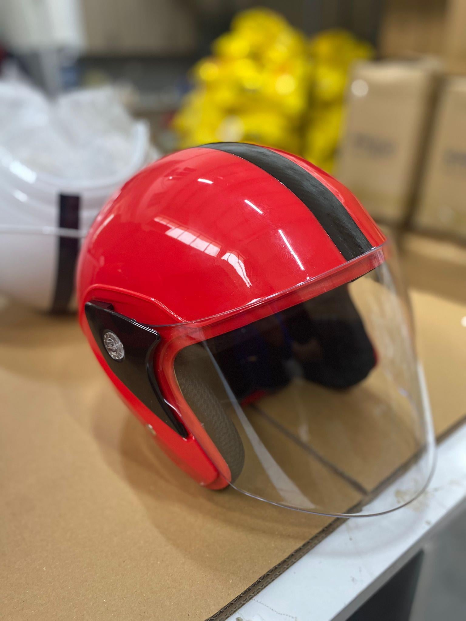 ÇENESİZ YARIM KASK  CAMLI MODEL  ( CAM KİTLEMELİ MODEL ) 