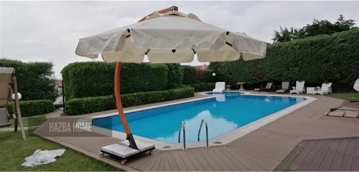 Ahşap Gövde Yuvarlak Şemsiye